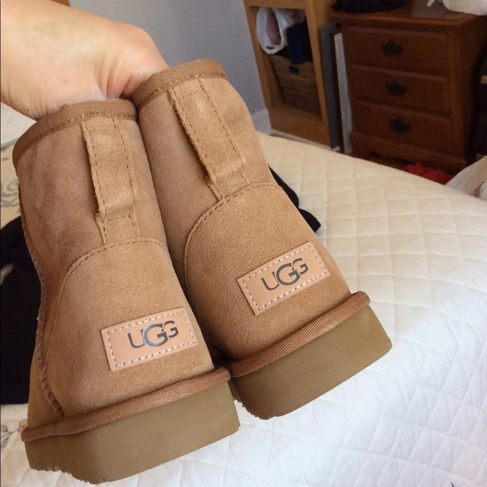 UGG CLASSIC MINI boots